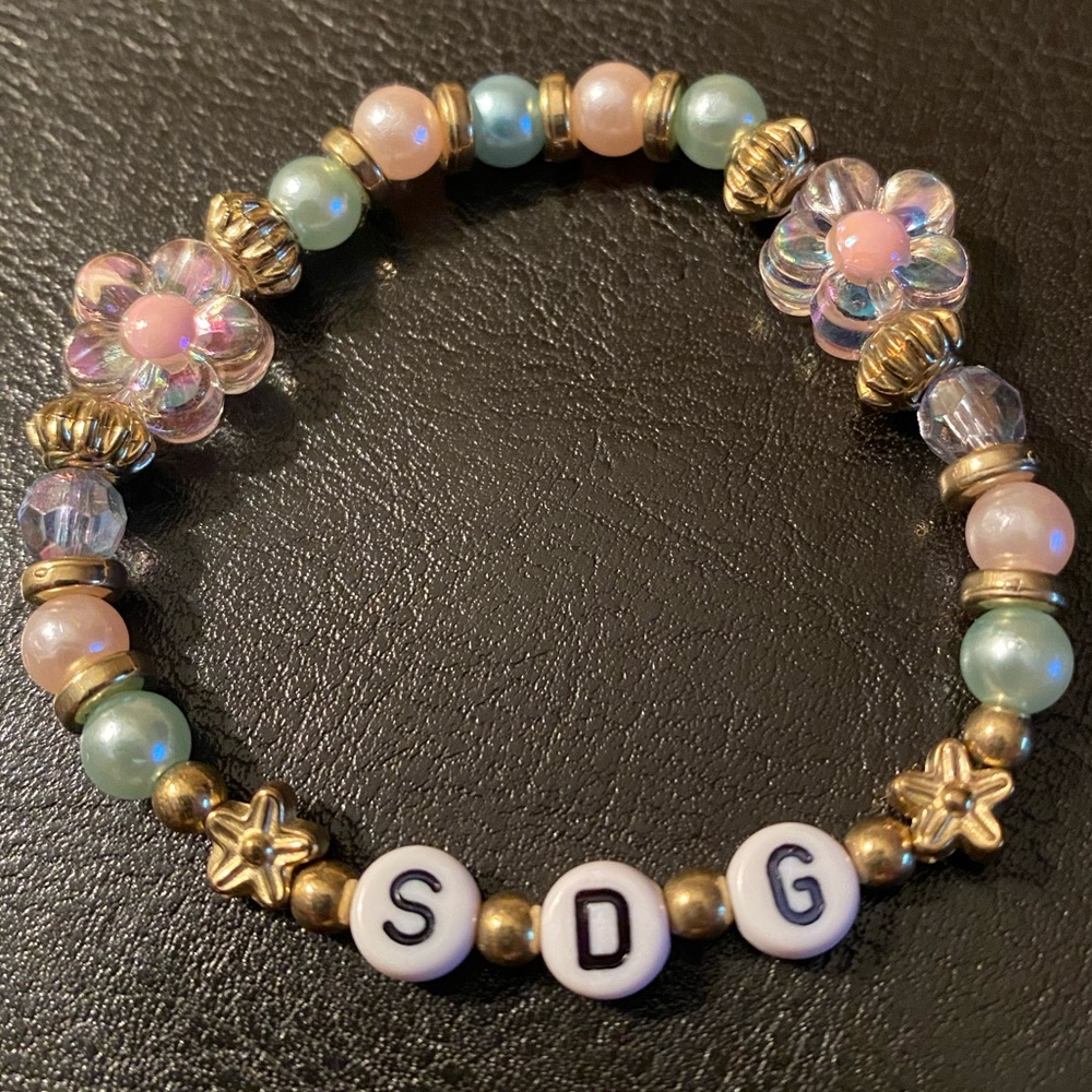 Say Don’t Go Taylor Swift Handmade Friendship Bracelet
